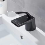 Baterie lavoar Venustar, tip cascada , montare chiuveta baie , negru antichizat - imagine 3