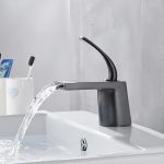 Baterie lavoar Venustar, tip cascada , montare chiuveta baie , negru antichizat - imagine 4