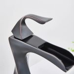 Baterie lavoar , tip cascada ,negru antichizat , Venustar - imagine 3