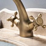 Baterie lavoar bronz antichizat Venustar - imagine 4