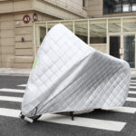 Husă termoizolantă pentru motocicletă – argintie, matlasată, impermeabilă, 200×110×70 cm