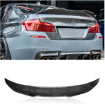 Eleron portbagaj BMW Seria 5 F10 / F18 (2011–2017), design M5, finisaj negru lucios / carbon look, montaj cu bandă adezivă